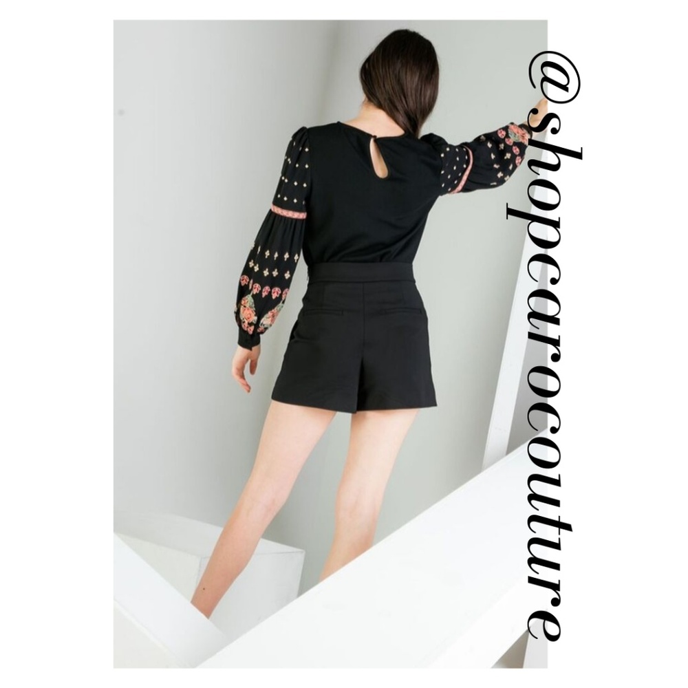 5⭐️ Embroidered balloon sleeve blouse - by THML - Picture 4 of 8
